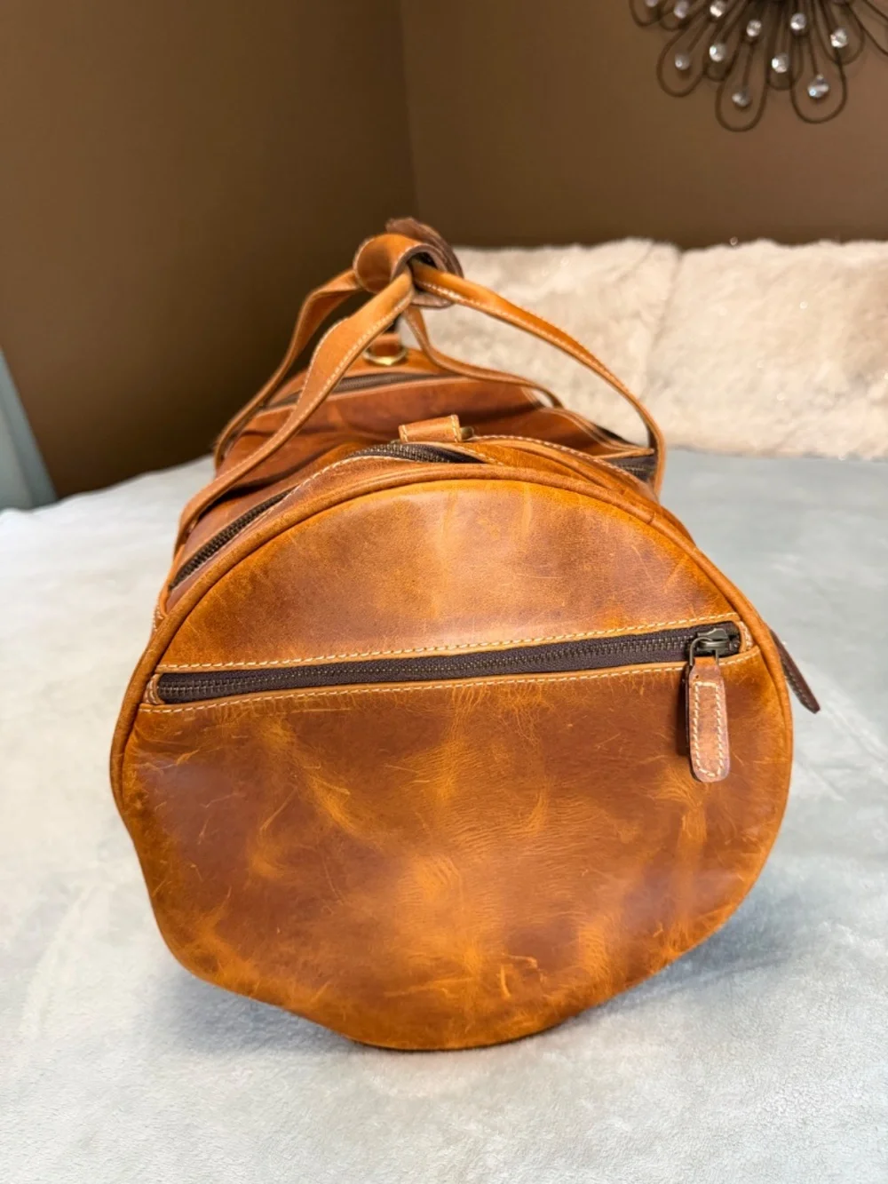 Aaron Leather Goods travel style